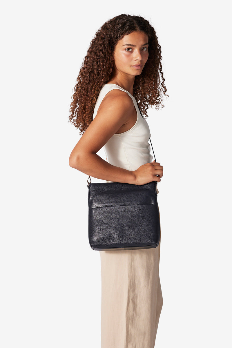 Cormorano shoulder bag Andrea Navy