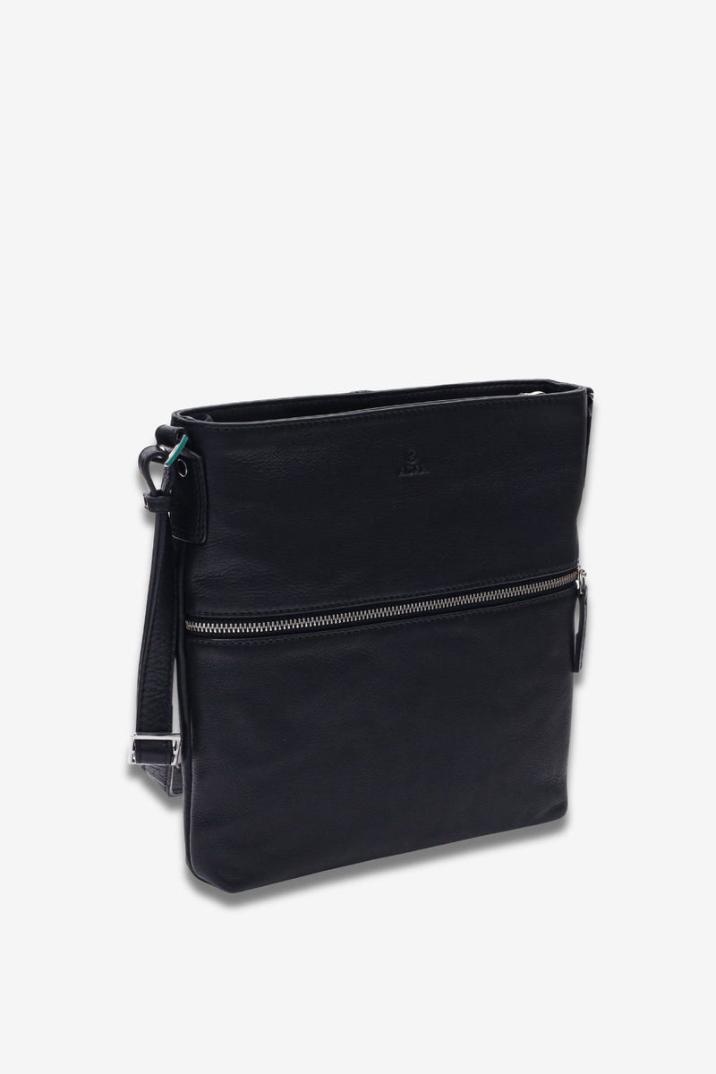 Venezia messenger Tora Black