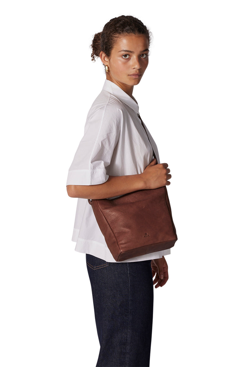 Venezia shoulder bag Elke Chocolate