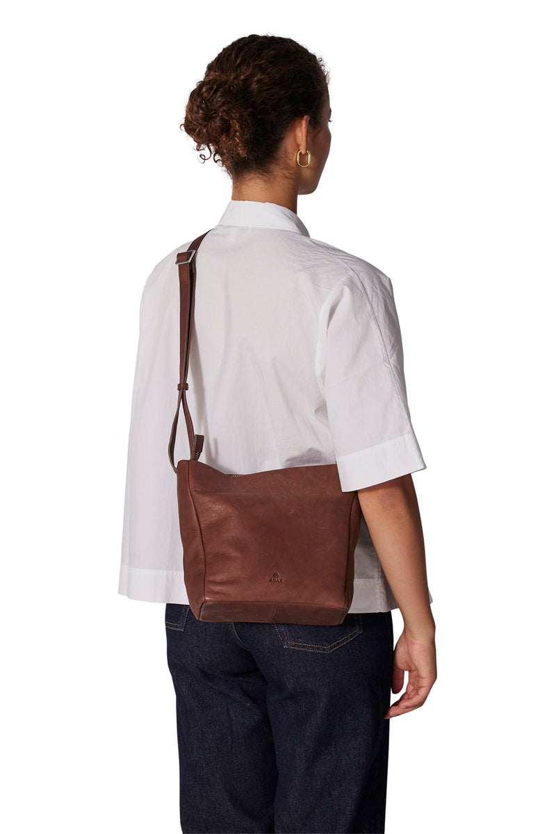 Venezia shoulder bag Elke Chocolate