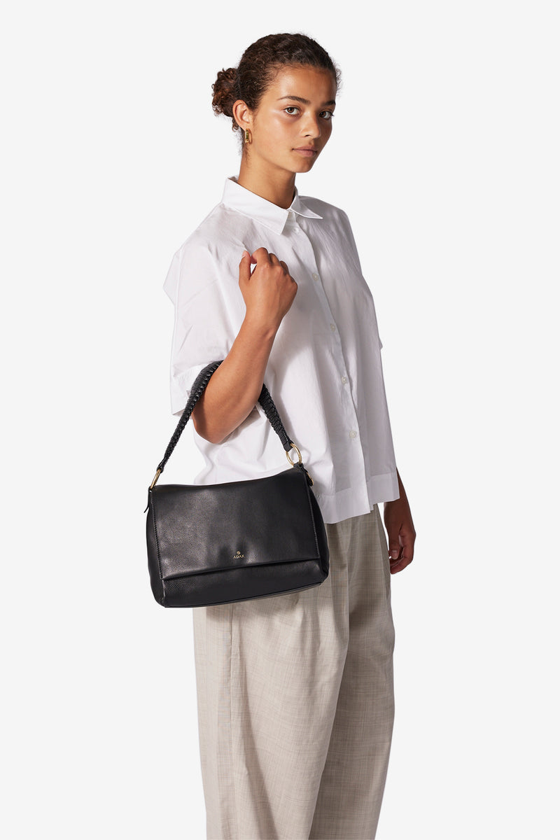 Sorano shoulder bag Claudia Black