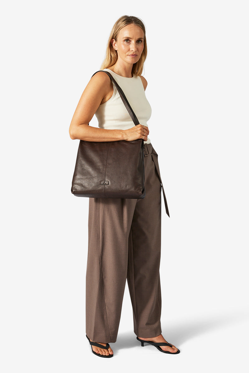 Vittoria shoulder bag Kate Dark brown