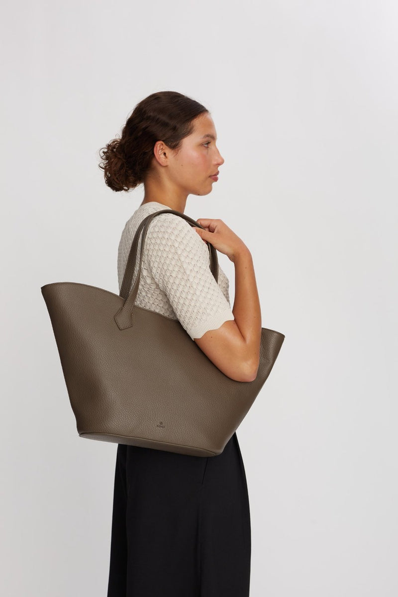 Hello I'm Vegan Angie Wood - ADAX - Shopper