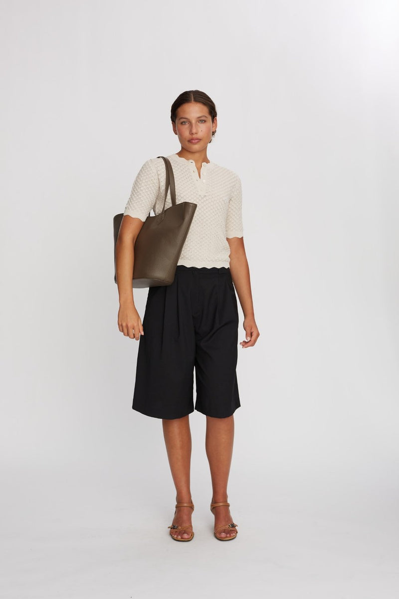 Hello I'm Vegan Angie Wood - ADAX - Shopper