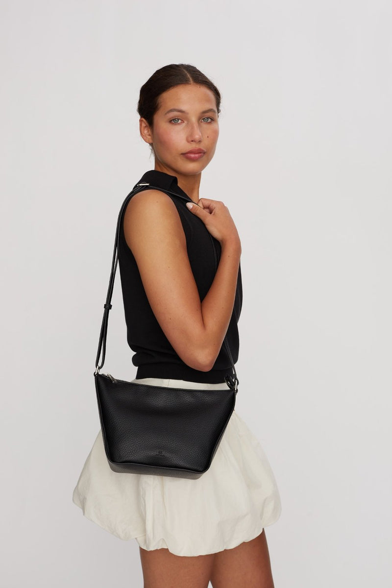 Hello I'mVegan Peace Black - ADAX - Crossbody