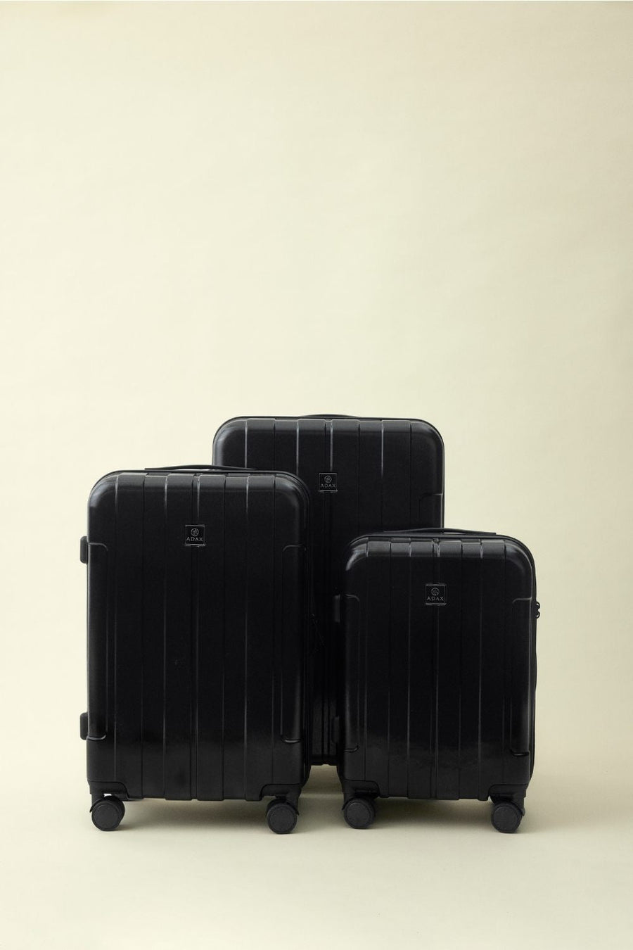 Adax hardcase 76cm Andy Black - ADAX - Kufferter