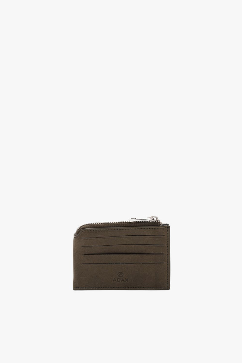 Venezia credit card holder Susy Olive