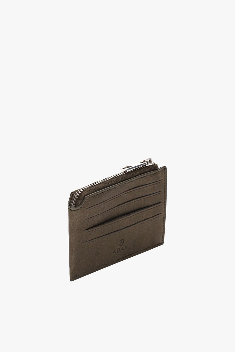 Venezia credit card holder Susy Olive